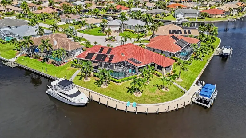 3323 Dominica Ct, FL