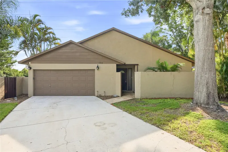 664 Channing Dr, FL