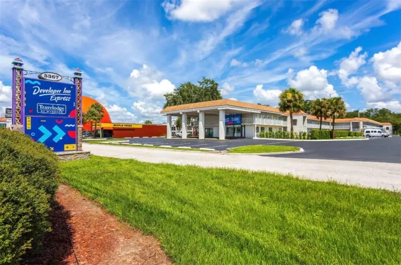 5367 W Irlo Bronson Memorial Hwy #1-103, FL
