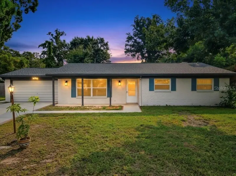 605 Williamsburg Dr, FL