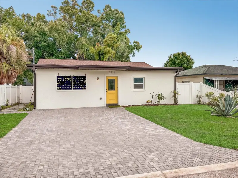 2116 W State St, FL