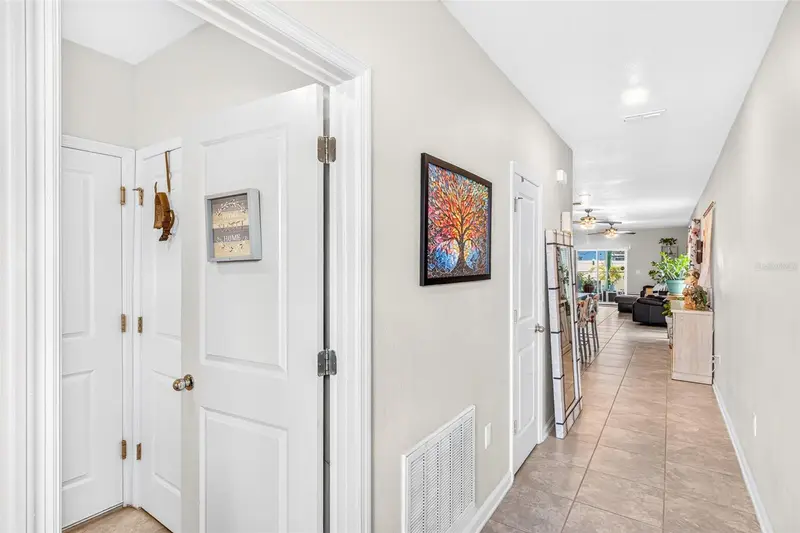 617 Trotters Dr, FL