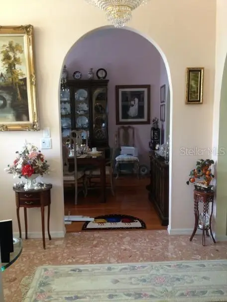 8 Sutton Ct, FL