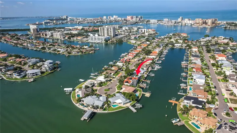 440 Palm Is Se, FL
