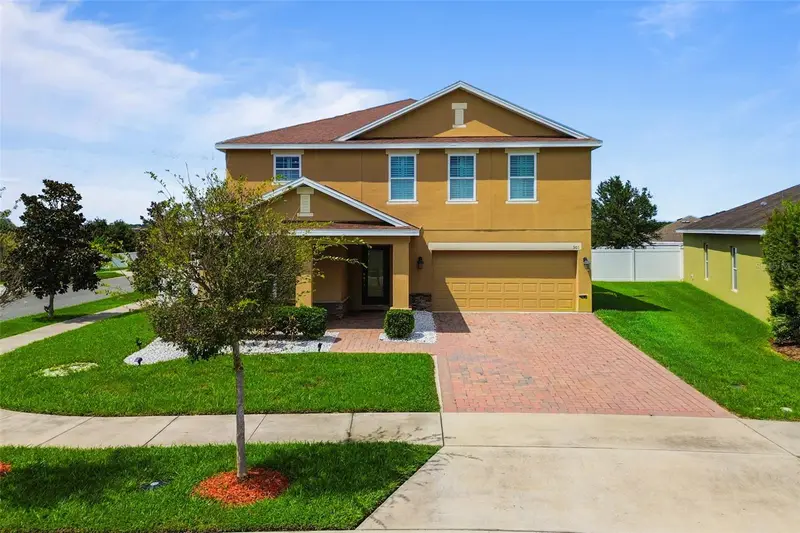 301 Sparrow Hawk Dr, FL