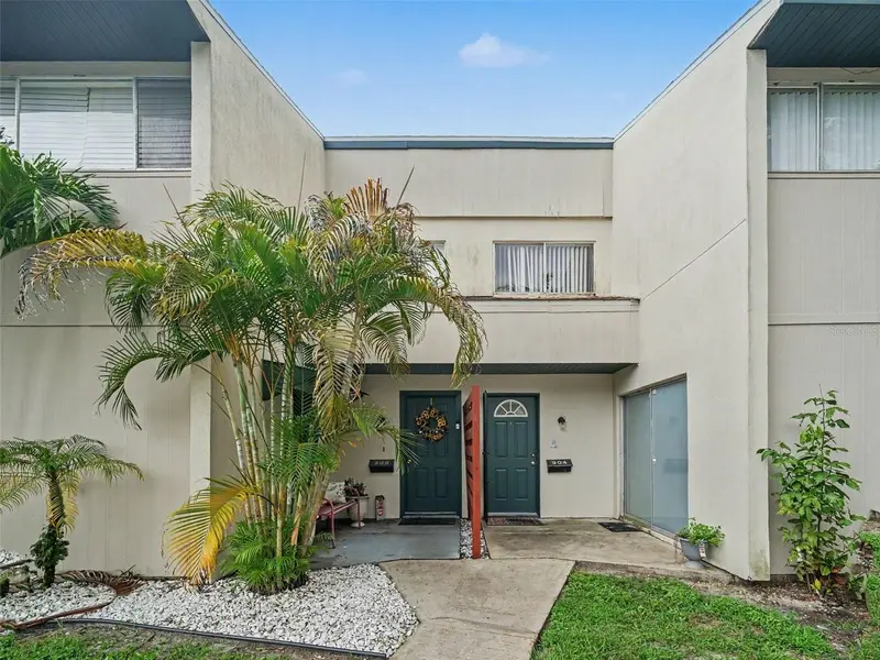 908 Byron Ln #6, FL