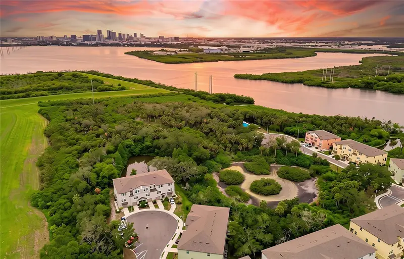852 Tennyson Mill Cir, FL