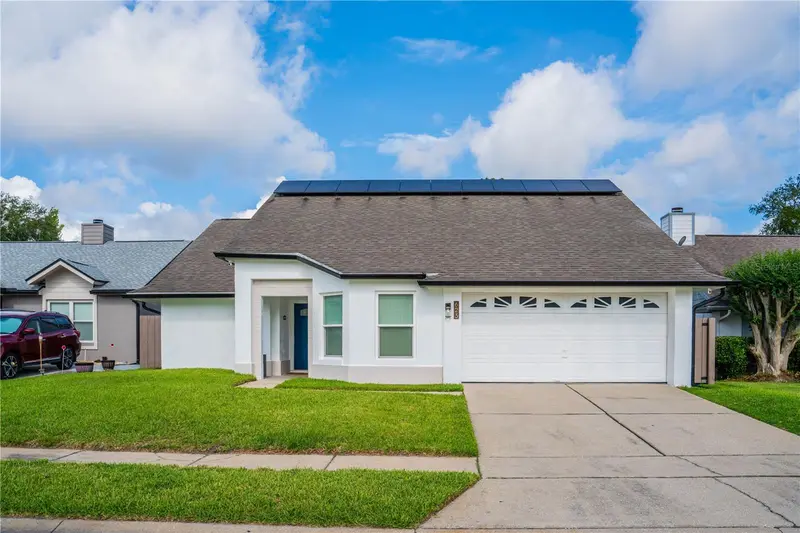 623 Holbrook Cir, FL