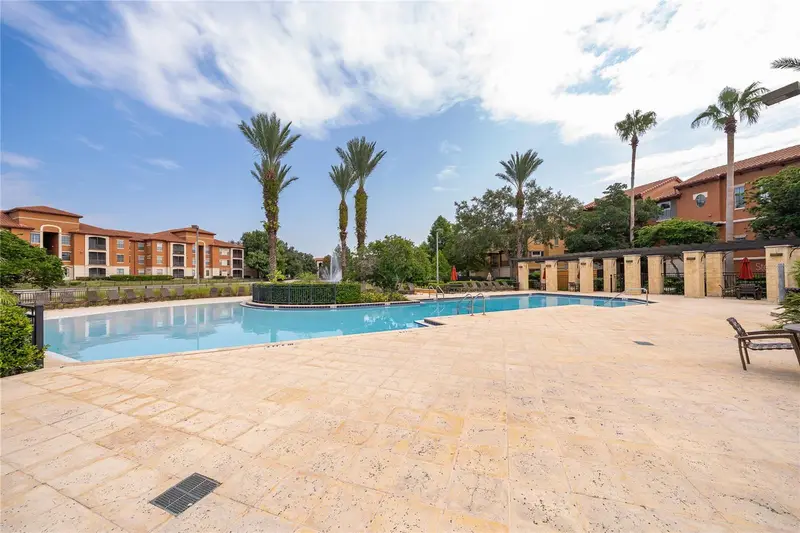 6141 Metrowest Blvd #305, FL