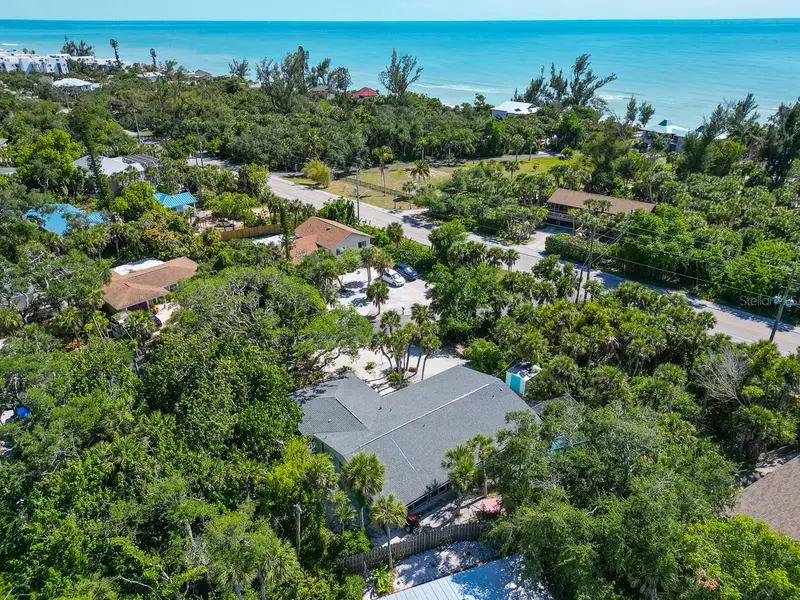 4055 Bay Oaks Cir, FL