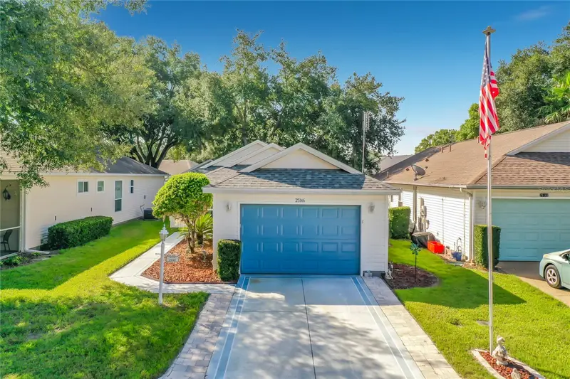 25146 Cranes Roost Cir, FL