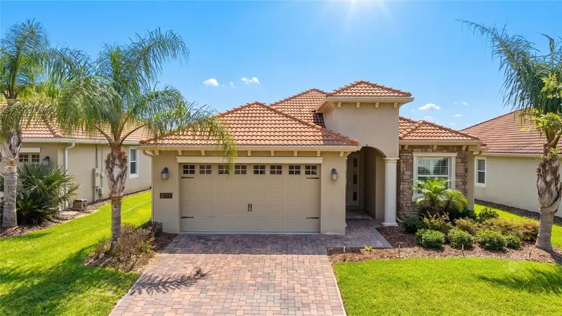 1077 Downswing Pl, FL