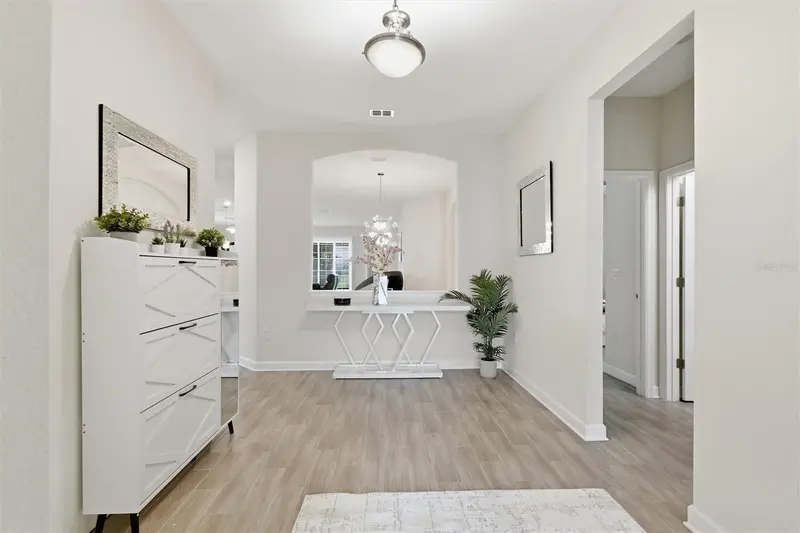 1077 Downswing Pl, FL