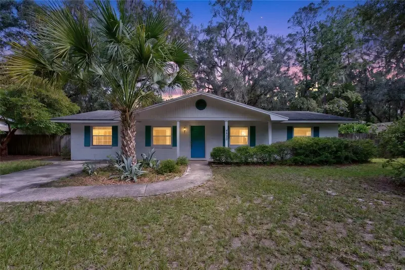 4820 Ne 4th Pl, FL