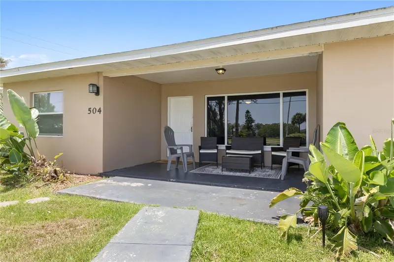 504 Riverside Dr, FL