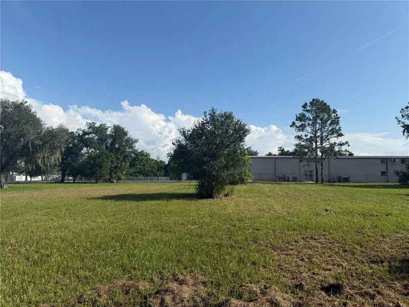 904 N Waldron St, FL