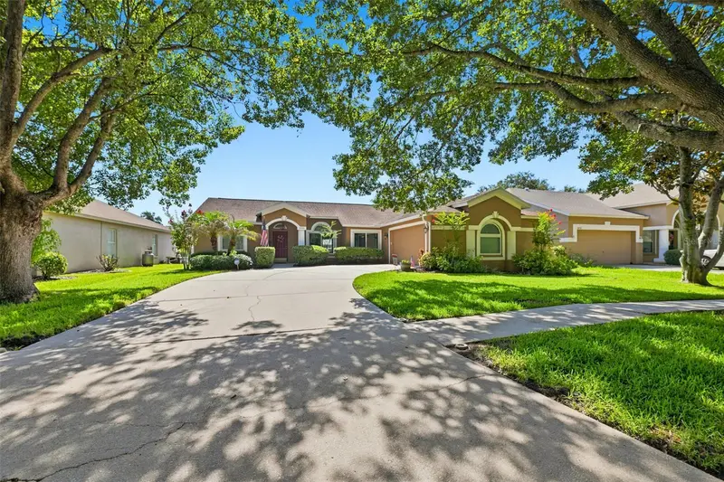 3720 Treeline Dr, FL