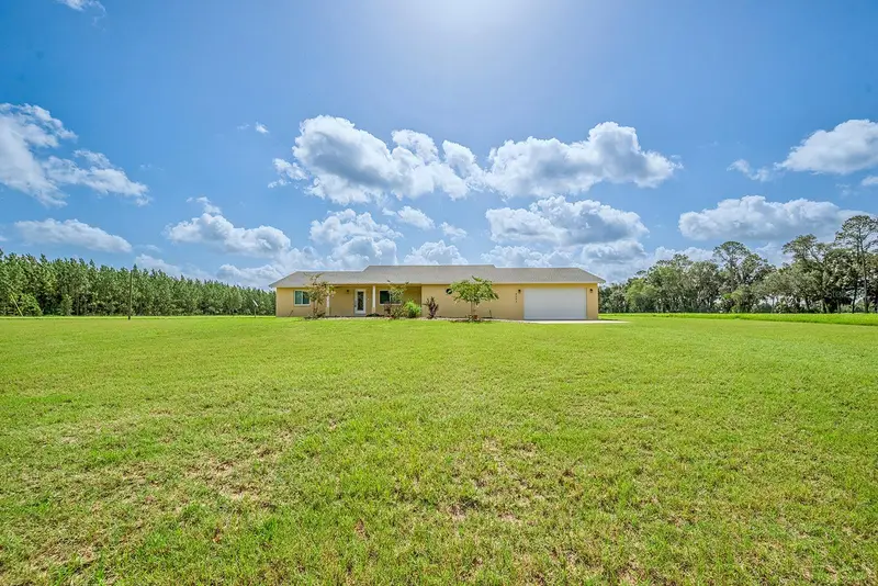 4261 Nw 57th Ct, FL