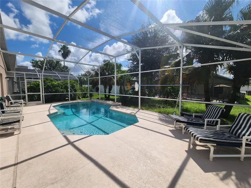 2914 Blooming Alamanda Loop, FL