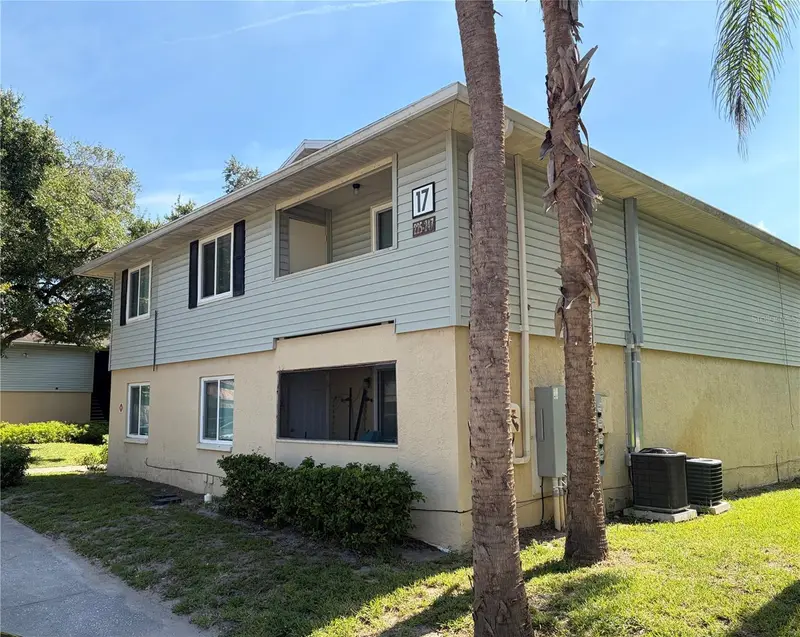 233 Thorn Tree Pl, FL
