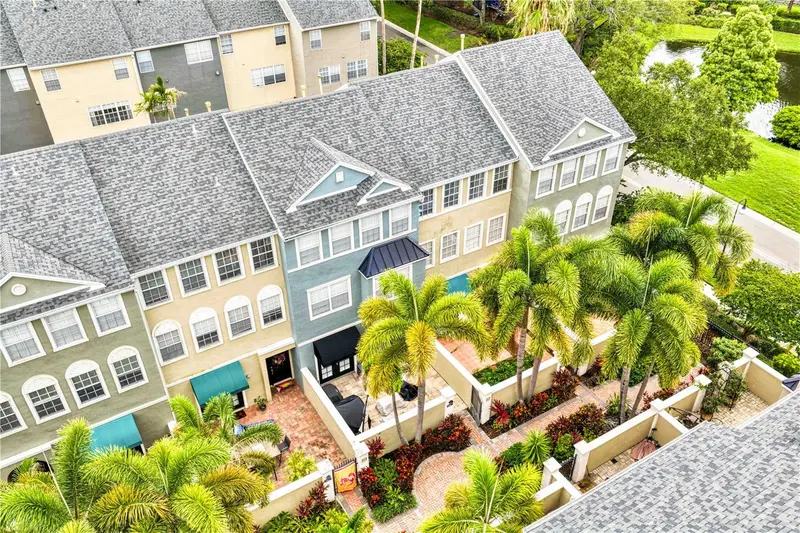 1425 Harbour Walk Rd, FL