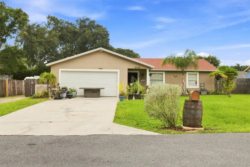 2507 Martha Ln, FL