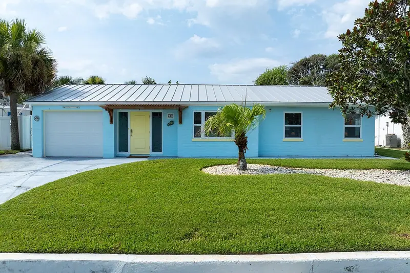 270 Boylston Ave, FL