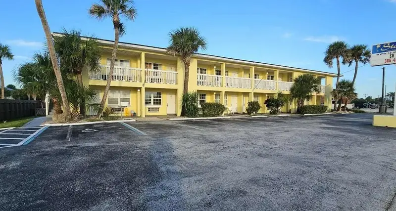 1700 S Atlantic Ave, FL