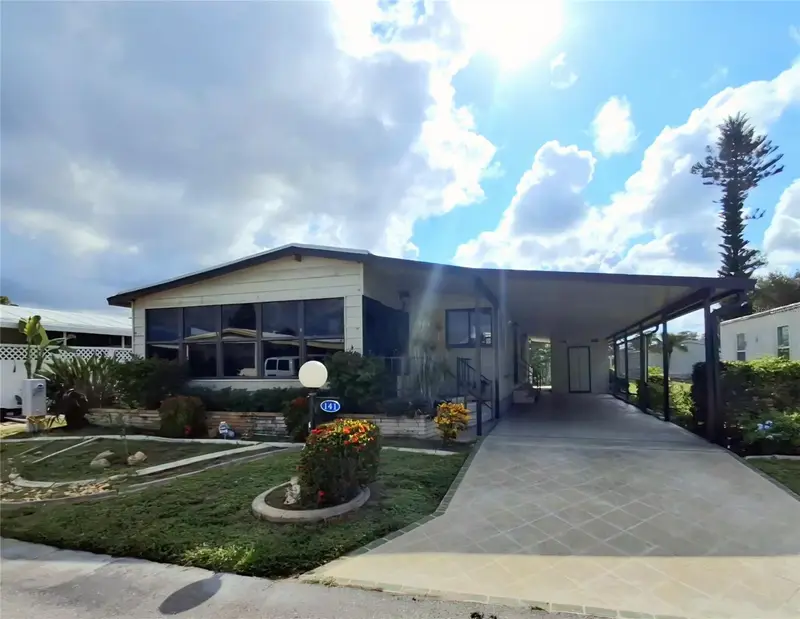 141 Rarotonga Rd, FL