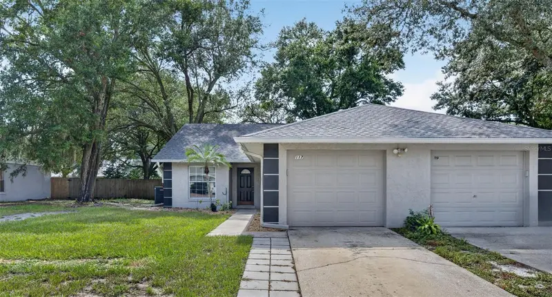 117 Shady Oak Ln, FL