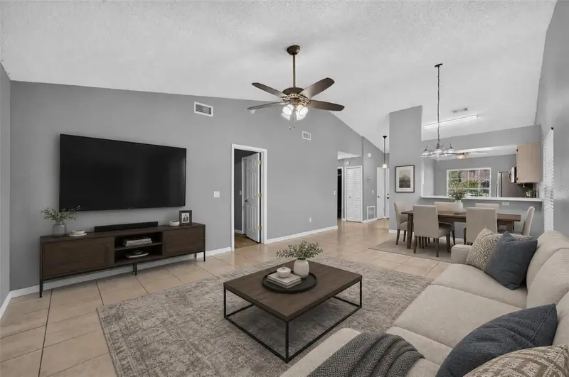 117 Shady Oak Ln, FL