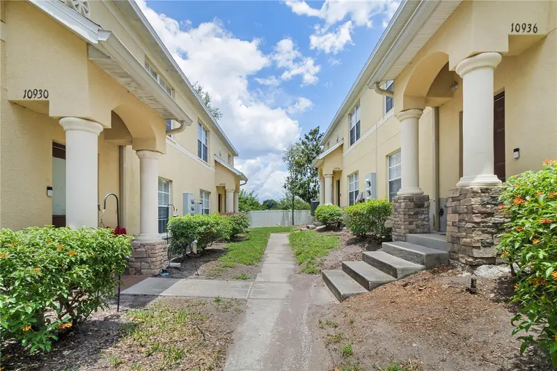 10932 Brickside Ct #10932, FL