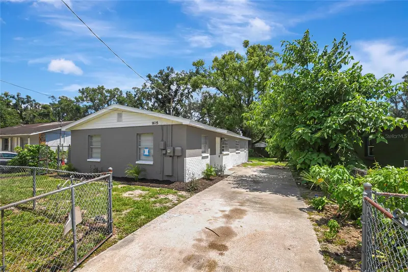 1615 E Sitka St, FL