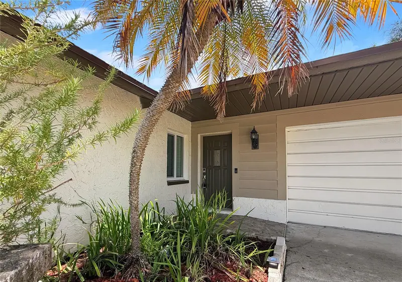 1583 Redwood Ave, FL