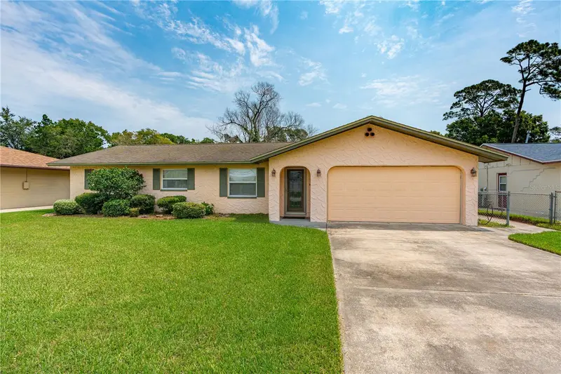 2955 Carriage Dr, FL