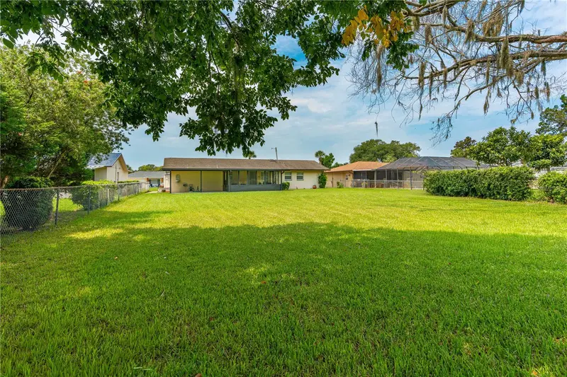 2955 Carriage Dr, FL