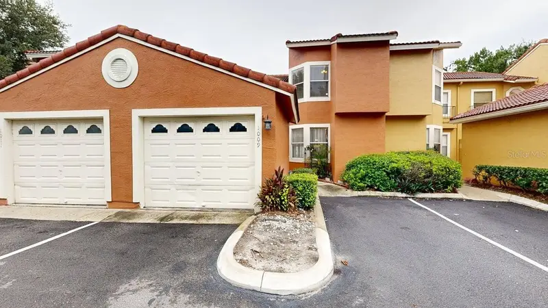 1009 Casa Del Sol Cir, FL