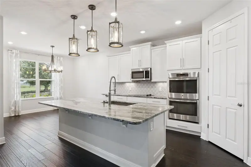 1511 Gateway Ln, FL