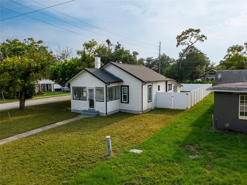 624 Illinois Ave, FL