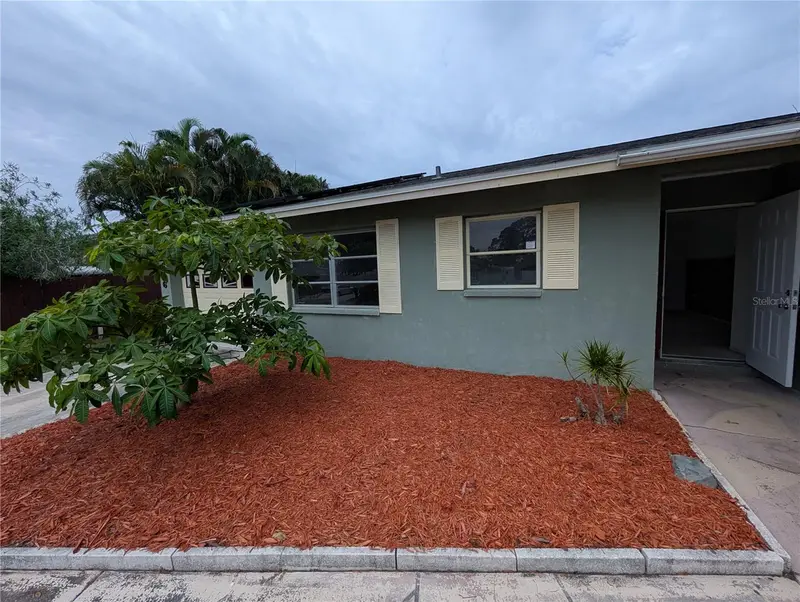 3646 Lakewood Dr, FL