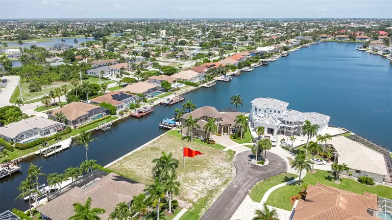 375 Wales Ct, FL