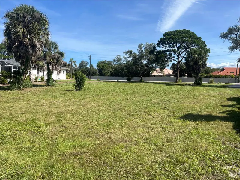 0 Laurel Woods Dr, FL
