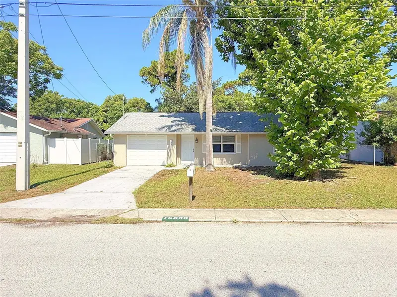 15839 Villa Dr, FL