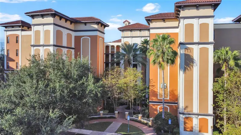 12539 Floridays Resort Dr #203d, FL