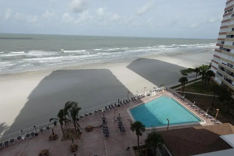 17920 Gulf Blvd #803, FL