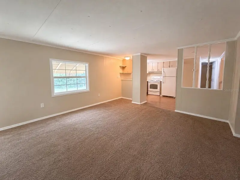 141 Robinhood Dr, FL