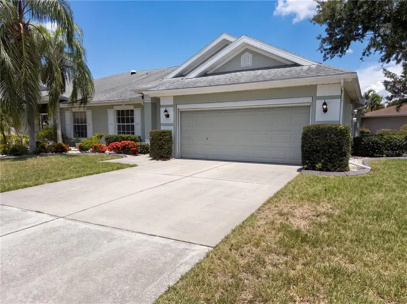 923 Oxford Park Dr #81, FL