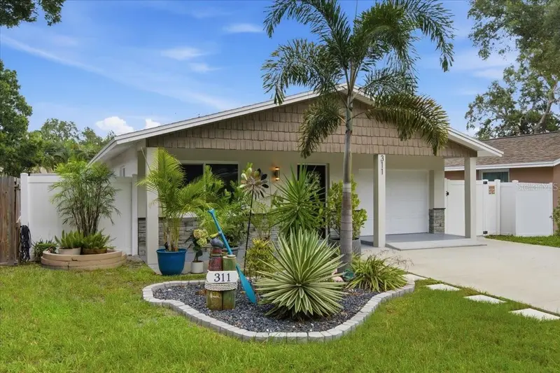 311 45th Ave N, FL