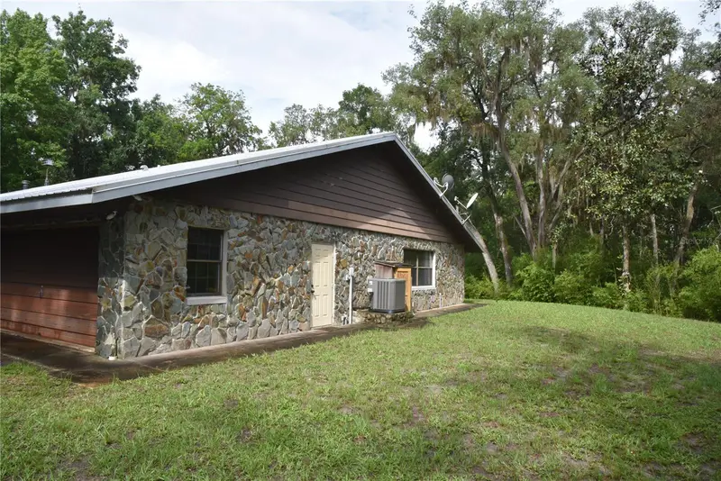 8650 Nw 136th Ave, FL