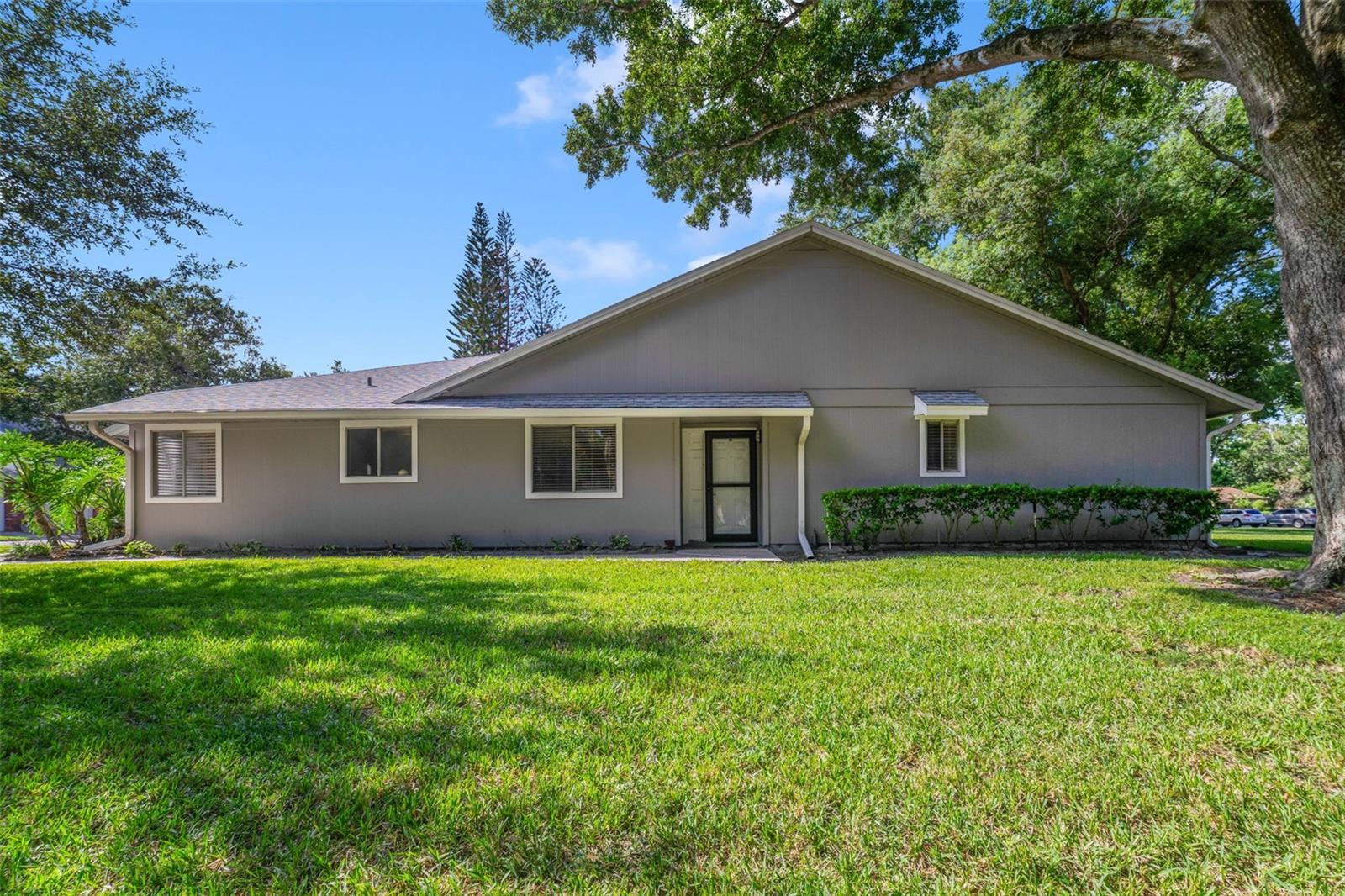 604 Chestnut Oak Cir #102, FL
